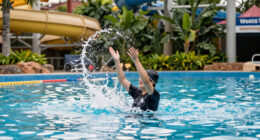 Typhoon Lagoon hosts 'World's Largest Swimming Lesson' in Orlando